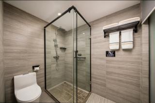 Holiday River View Hotel,Hongya Cave,Jiefangbei,Chongqing - 8
