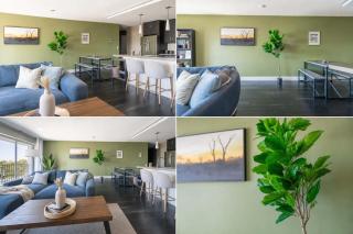 Boulevard Stays Prime Location Cozy Bed Pool and Free Parking - 3