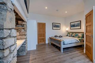 Dizzy Lows Modern 1 Bedroom Swanage Apartment with Sea View - 4