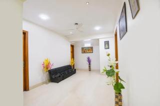 FabHotel The Lalit Vibes - Nr DLF Phase 2 & MG Road Metro - 9