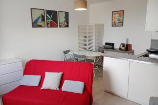 Lovely T2 apartment overlooking Square Montholon - 9