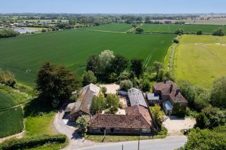 Buttercup - Super King Ensuite Room in Sidlesham - 6