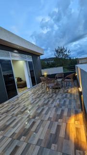 Cozy one bedroom Rebero Apartment with City Views - 5