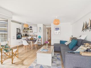 Vue mer, plage à pied, appart pour 4 - 3