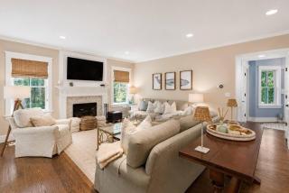 Southampton Luxury Private Beach + Tennis Courts - 7