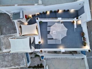 Asmeri Residence with Jacuzzi in Santorini - 4