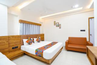FabHotel Royal King - 6