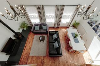 The Old Coach House, Luxury Harbourside Apartment - 8