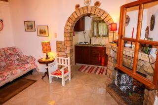 Kartelas Garden Escape Country House near the Sea - 3