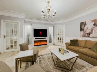 Classy 4BDR Flat by Homely in Gezirat ElArab - 9