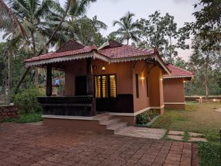 Vintage Village Home Stay - 1