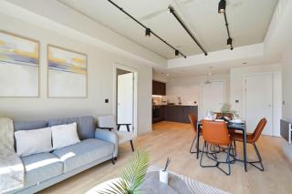 City Views - Stunning Central 2 BR New Build Apt - 4
