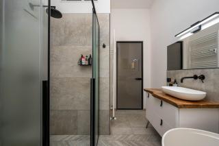 Maison di Lusso con 3 Camere e Terrazzo Privato a 5 min da Piazza Maggiore - 2