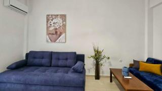 Paralia Center and Beach Apartment - 8