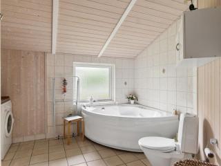 Holiday Home Rikhard - 175m to the fjord by Interhome - 1