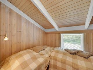 Holiday Home Ilya - 900m from the sea by Interhome - 2