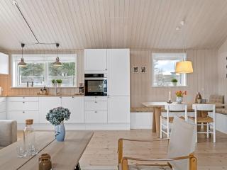 Holiday Home Fridhild - 450m from the sea by Interhome - 2