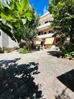 Paros Rooms Family Place Radhime Vlore - 5