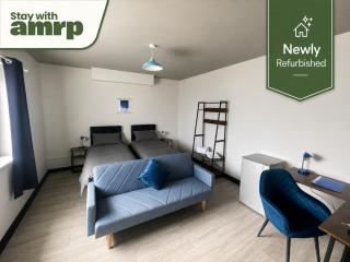Modern 1 Bed Apartment, King or Twin Beds, Sofa Bed & Free WiFi - 6