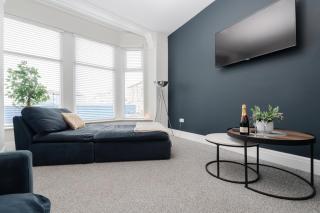 St Chad's House - Luxury, Sea View, Parking - 2