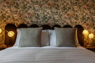 Kelvin House, 3BR, Free Parking & Private Garden - 5