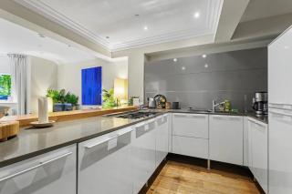 Elegant West End Flat in Glasgow - 1