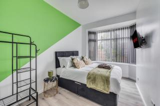 High-end 4 Bed house in Coventry City Centre - 4