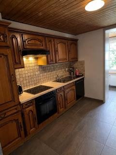 Simple flat 72 m2 in the centre of Burgdorf with private parking - 7