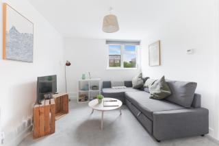 Clapham Apartment-Private Terrace-Easy Central Access - 9