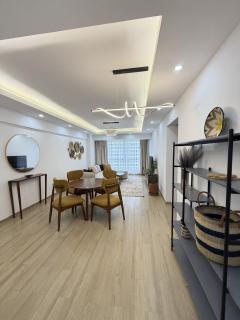 Luxury 2BR King and Queen Rooftop Pool Westlands - 4