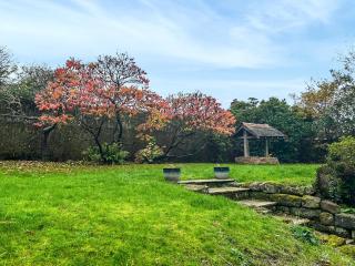 Ye Olde Stone House - 9