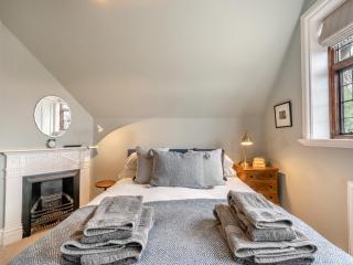 The Lodge - Uk48246 - 2