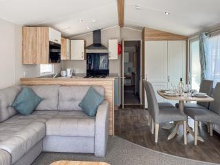 Whispering Pines Spa - Uk50087 - 2