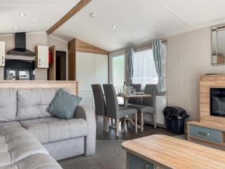 Whispering Pines Spa - Uk50087 - 1