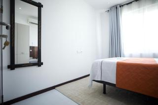 HENRIETTA - Sky Suites - 1