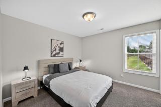 Cozy 2br Stay Near Work & Dining - 2
