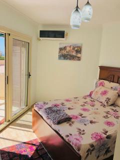 Luxury private chalets and villas وفيلات شاليهات فندقية بقرية ديمورا وريتال فيو وبورتو جولف - 5