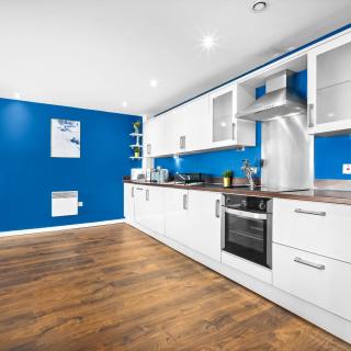 Stylish 2 Bed Apartment - City Centre - Balcony & Parking - Netflix 1012M - 6
