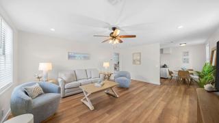 Historic St Andrews Coastal Bungalow - 9