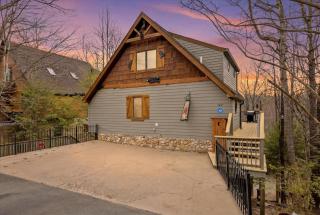 Bear Valley Cabin by Beyond Expectations w Hot Tub - 0
