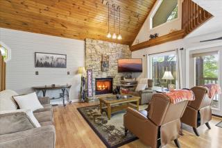 Bear Valley Cabin by Beyond Expectations w Hot Tub - 9