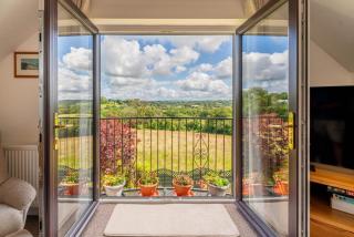 Country View Apartment - 2