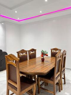 Hill View Apartments - 8