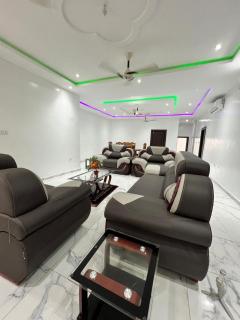 Hill View Apartments - 7