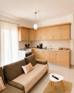 Azure Orchid Kalamaria, Seaside Stay & Free Parking - 4