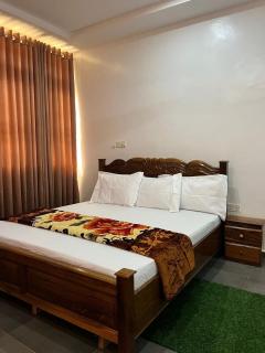 Hill View Apartments - 2