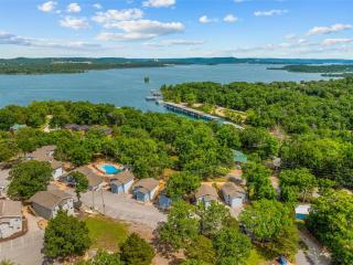 Tranquil Woods Retreat - Experience Branson from the Shores of Table Rock Lake - 5