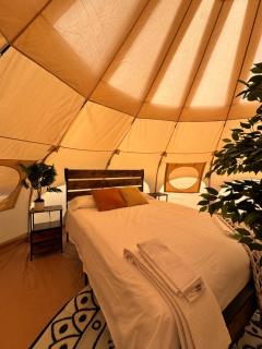 Prairie Junction Glamping Tent - 4