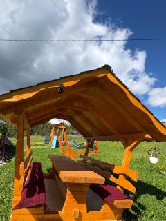 Cabana Colț De Munte - 9
