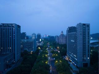 M Hotel - 8